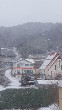 �̹����� Ŭ���Ͻø� ū�̹����� ���� �� �ֽ��ϴ�